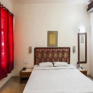 Hotel Samrat International